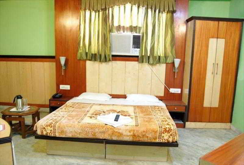 Hotel Karat 87 Inn Nueva Delhi Exterior foto