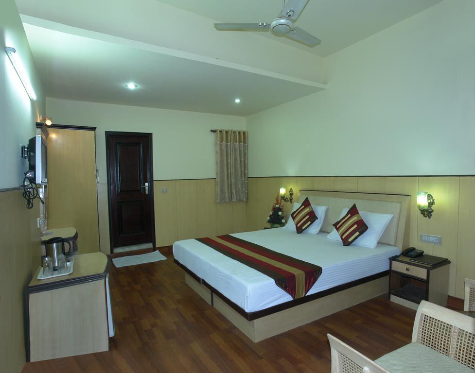 Hotel Karat 87 Inn Nueva Delhi Habitación foto