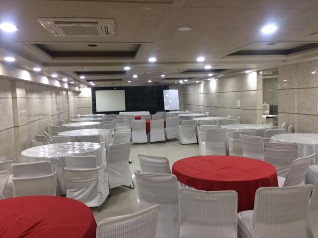Hotel Karat 87 Inn Nueva Delhi Exterior foto