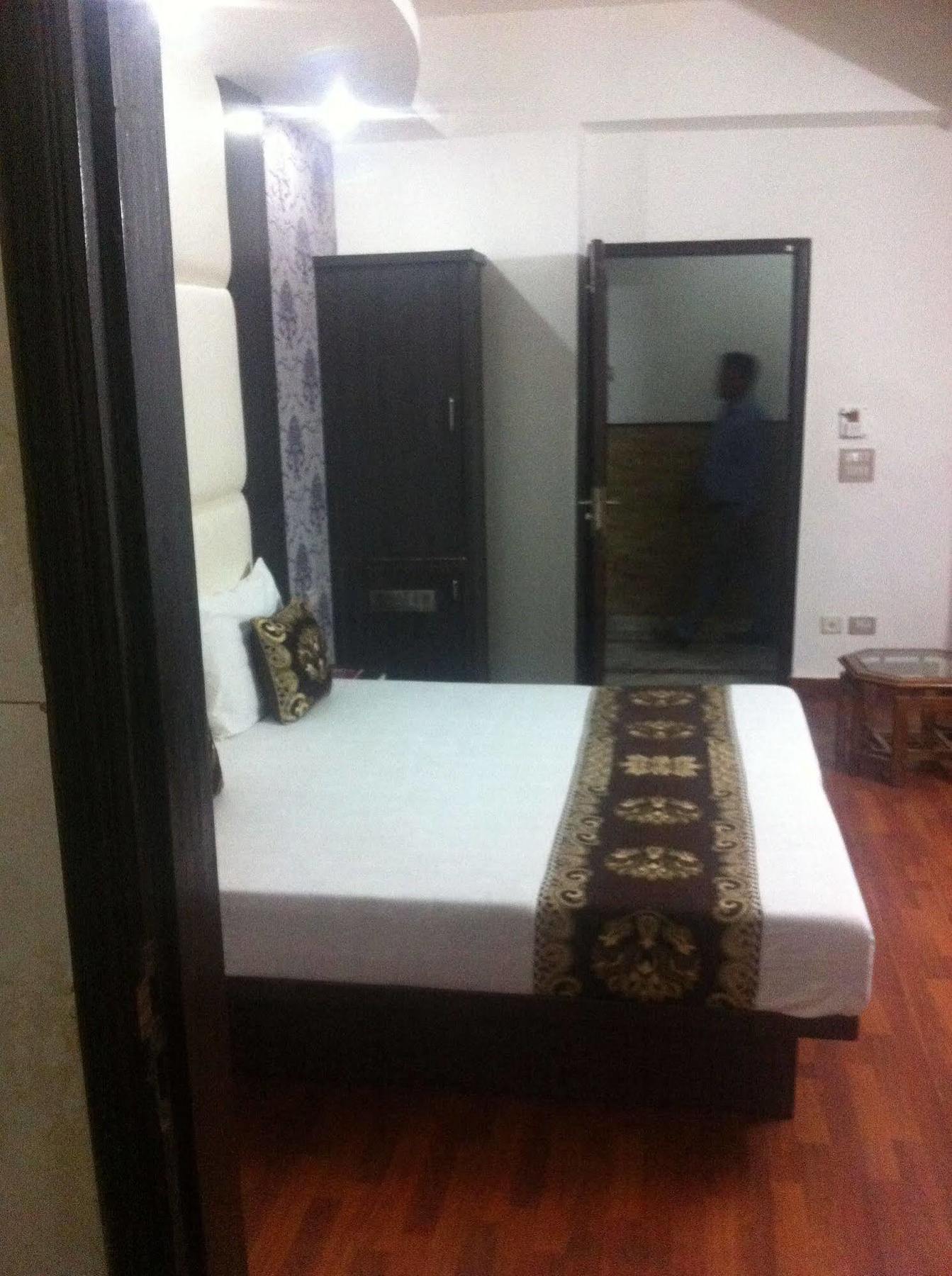 Hotel Karat 87 Inn Nueva Delhi Exterior foto