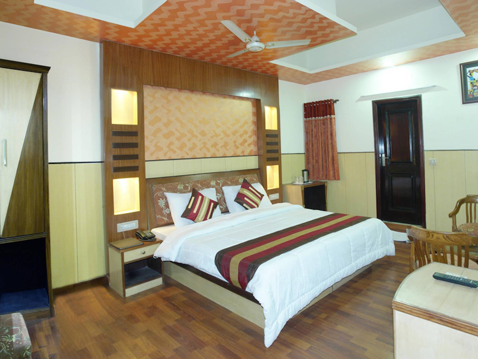 Hotel Karat 87 Inn Nueva Delhi Exterior foto